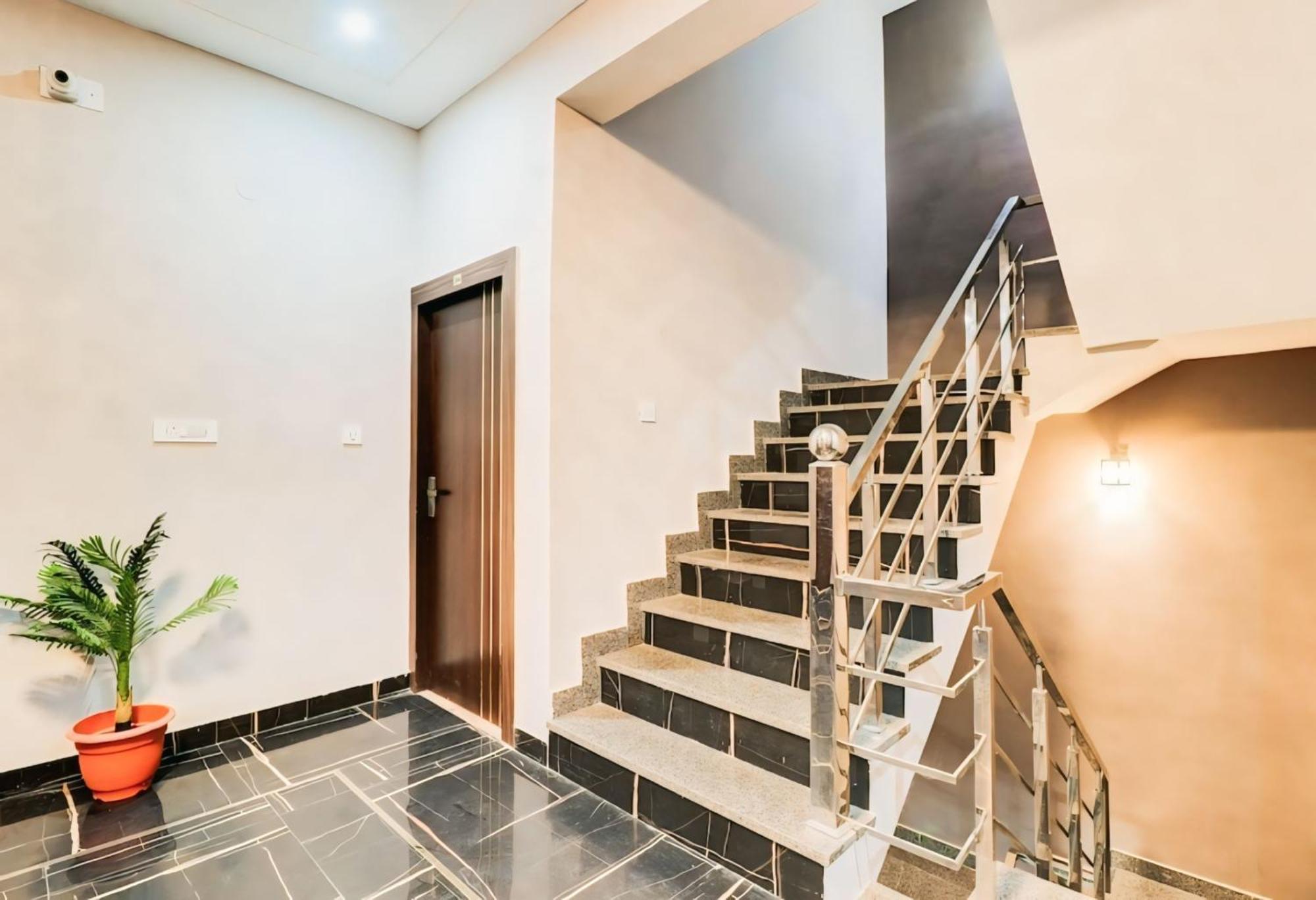 Hotel Sky Heights Jaipur Room photo